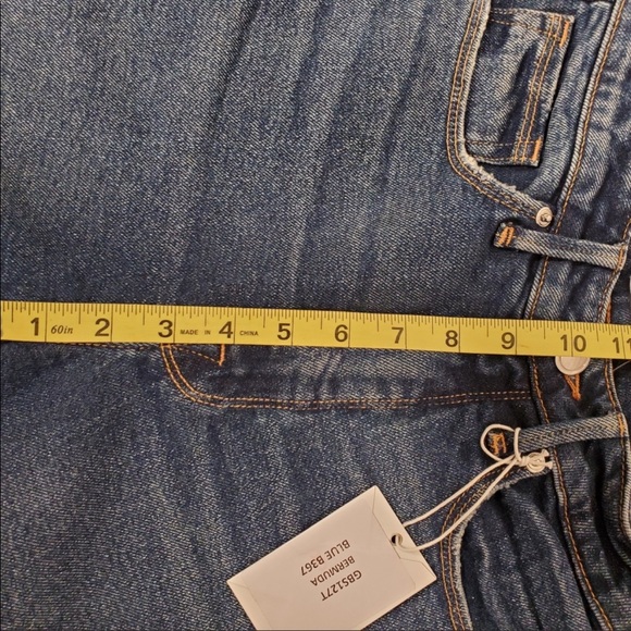 Good American Curve Higging Bermuda Walking Shorts Hight Waisted - Picture 7 of 8